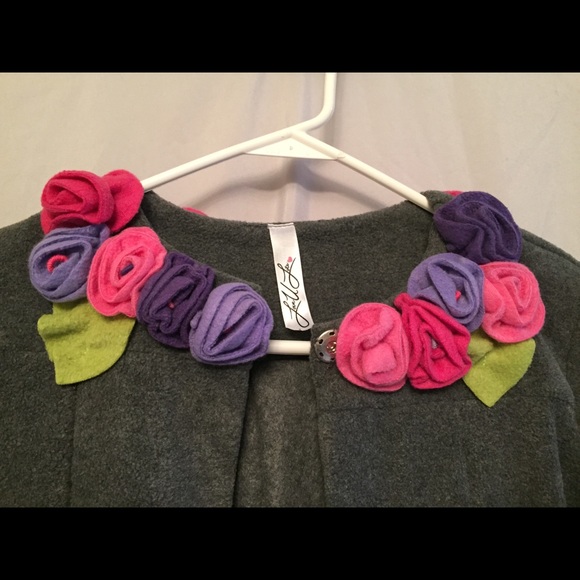 Gray felt coat with matching headband. - Picture 4 of 6